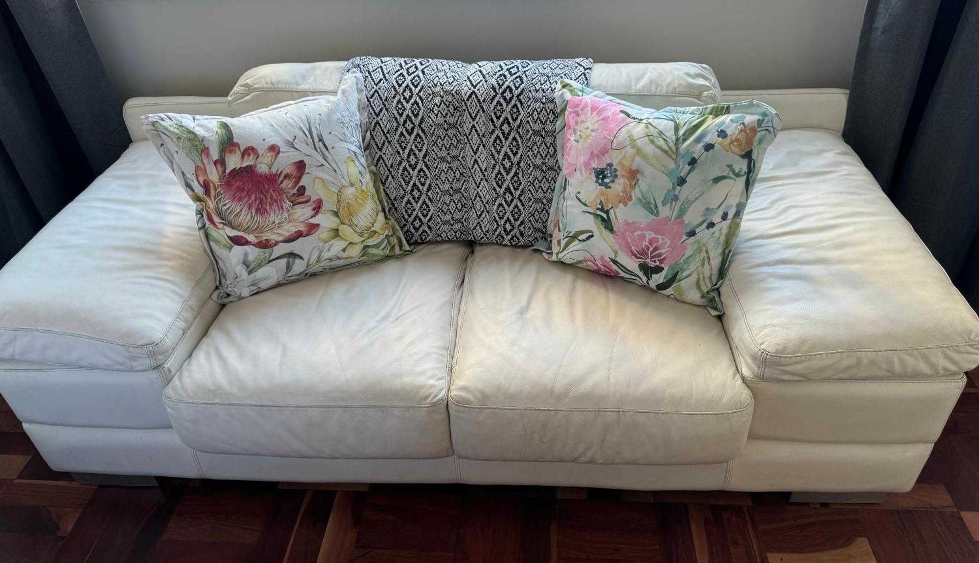 Apartment Heylon Sea Point Luxury Spacious One Bedroom Queen Size Bed & Inverter